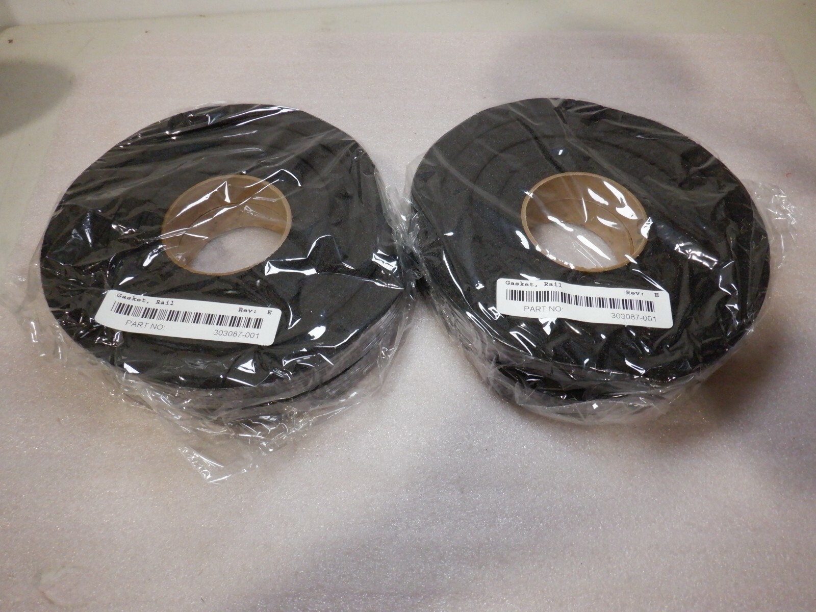 LOT OF 2 NEW RAIL GASKET INSULATION FOAM – 303087-001