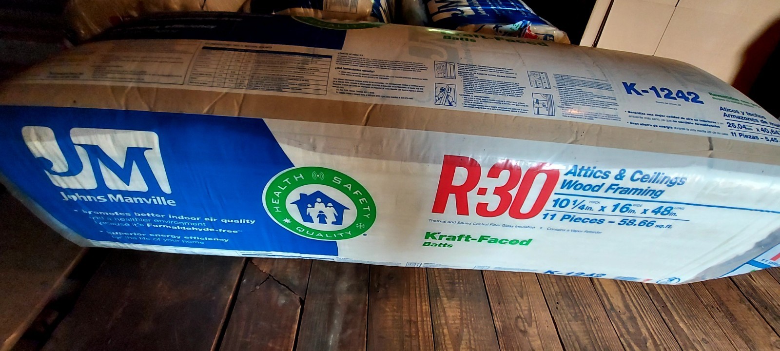 Johns Manville R30 Attics & Ceilings Insulation 4 Bundles 44 Pieces Total