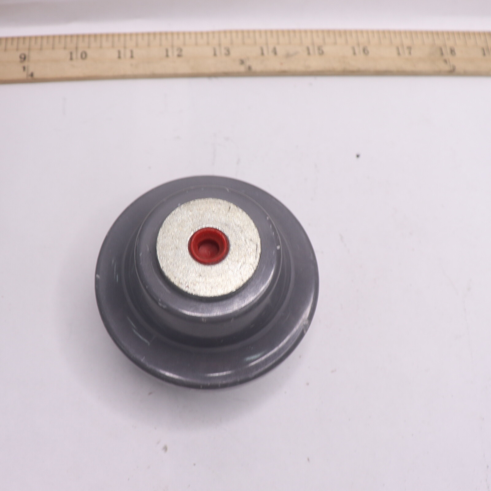 Insulating Base Kit Thermoset Polyester Gray 5 kV 12mm